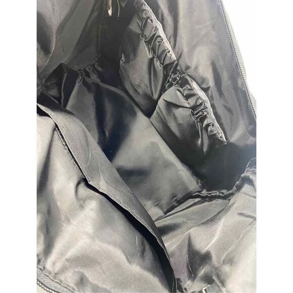 Eddie Bauer black baby bag and Columbia baby mat - Picture 9 of 10